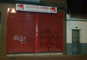 pintada_fascista_iu_sanse