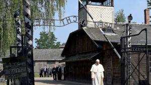 PapaFranciscoAuschwitz